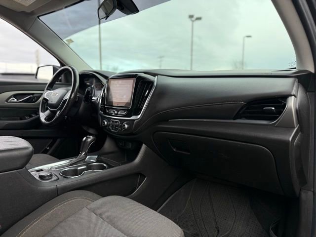 Used 2020 Chevrolet Traverse LT image 32