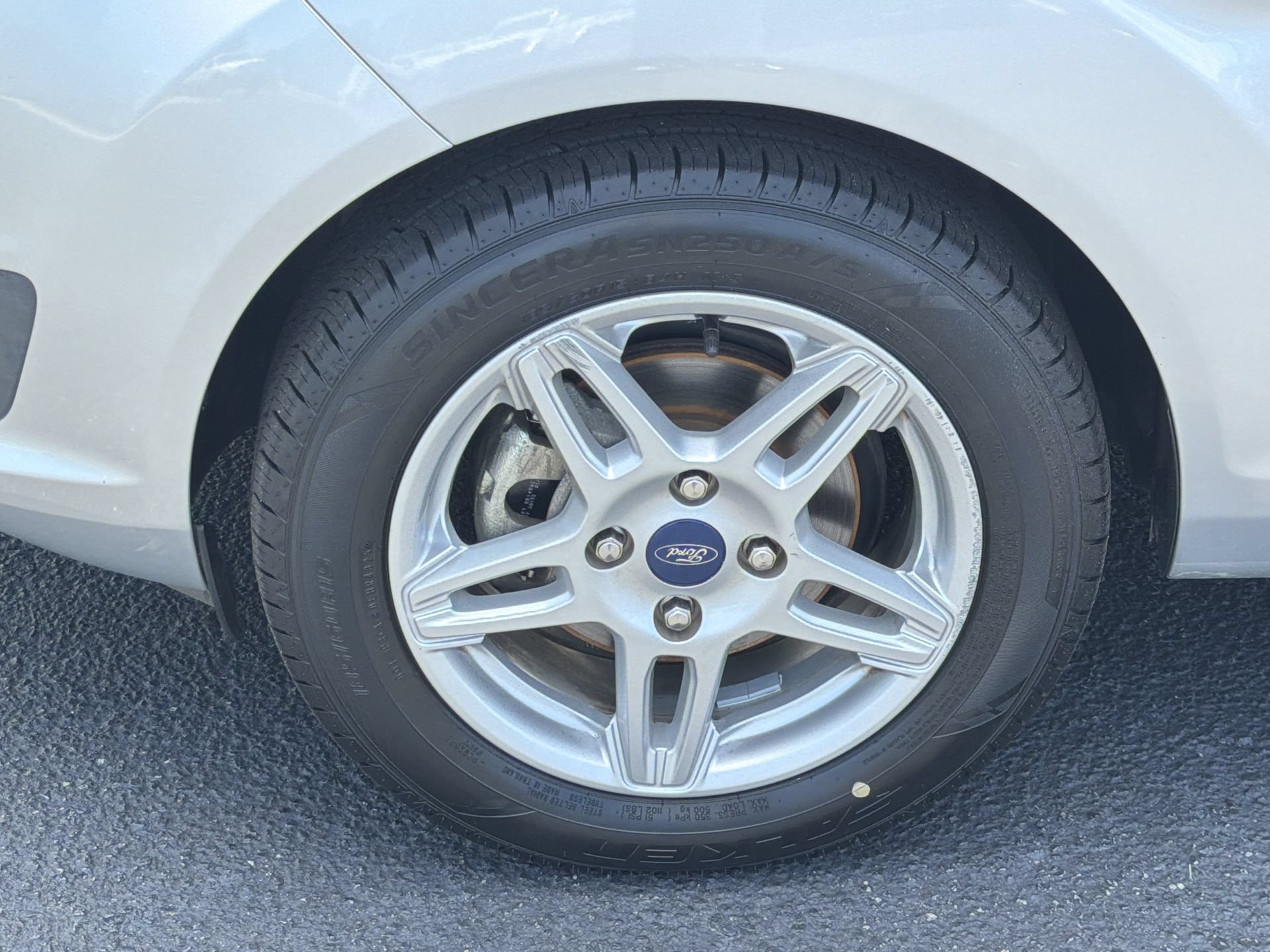 Certified 2018 Ford Fiesta SE FWD image 29