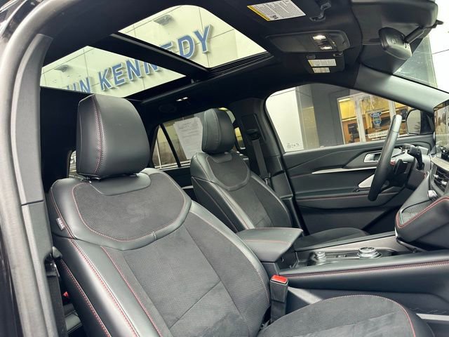 Certified 2025 Ford Explorer ST w/ Sun And Sound Package image 67