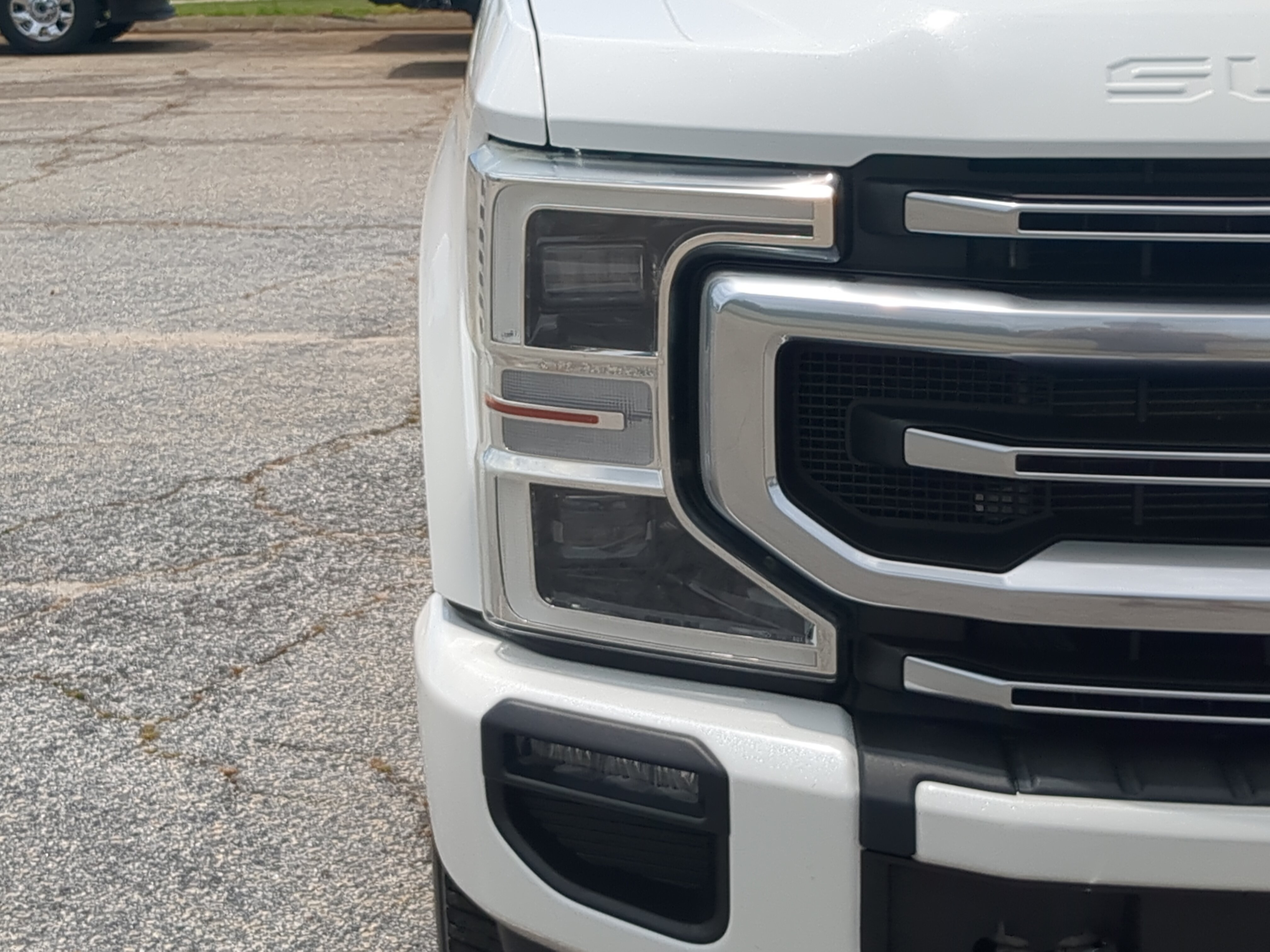Certified 2022 Ford F250 Platinum AWD/4WD image 8