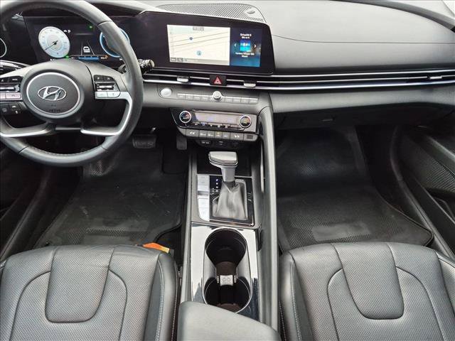 Used 2023 Hyundai Elantra Limited FWD image 18