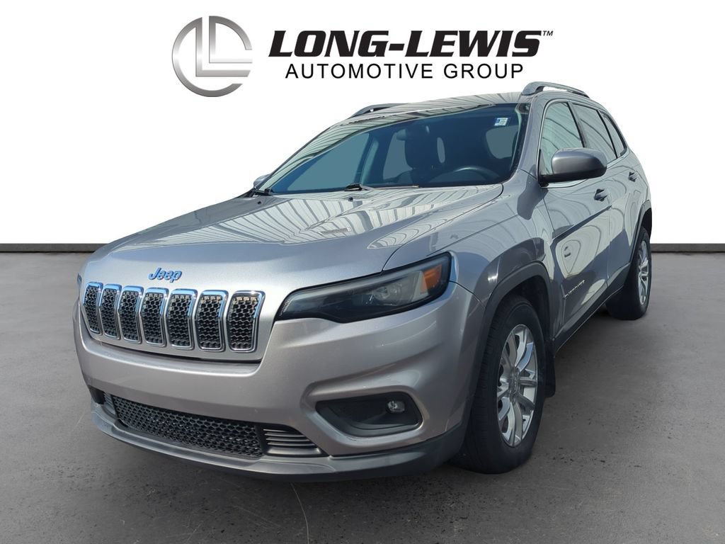 Used 2019 Jeep Cherokee Latitude w/ Popular Appearance Group