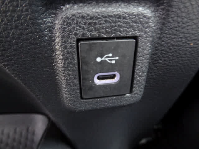 Used 2025 Toyota Corolla LE FWD image 30