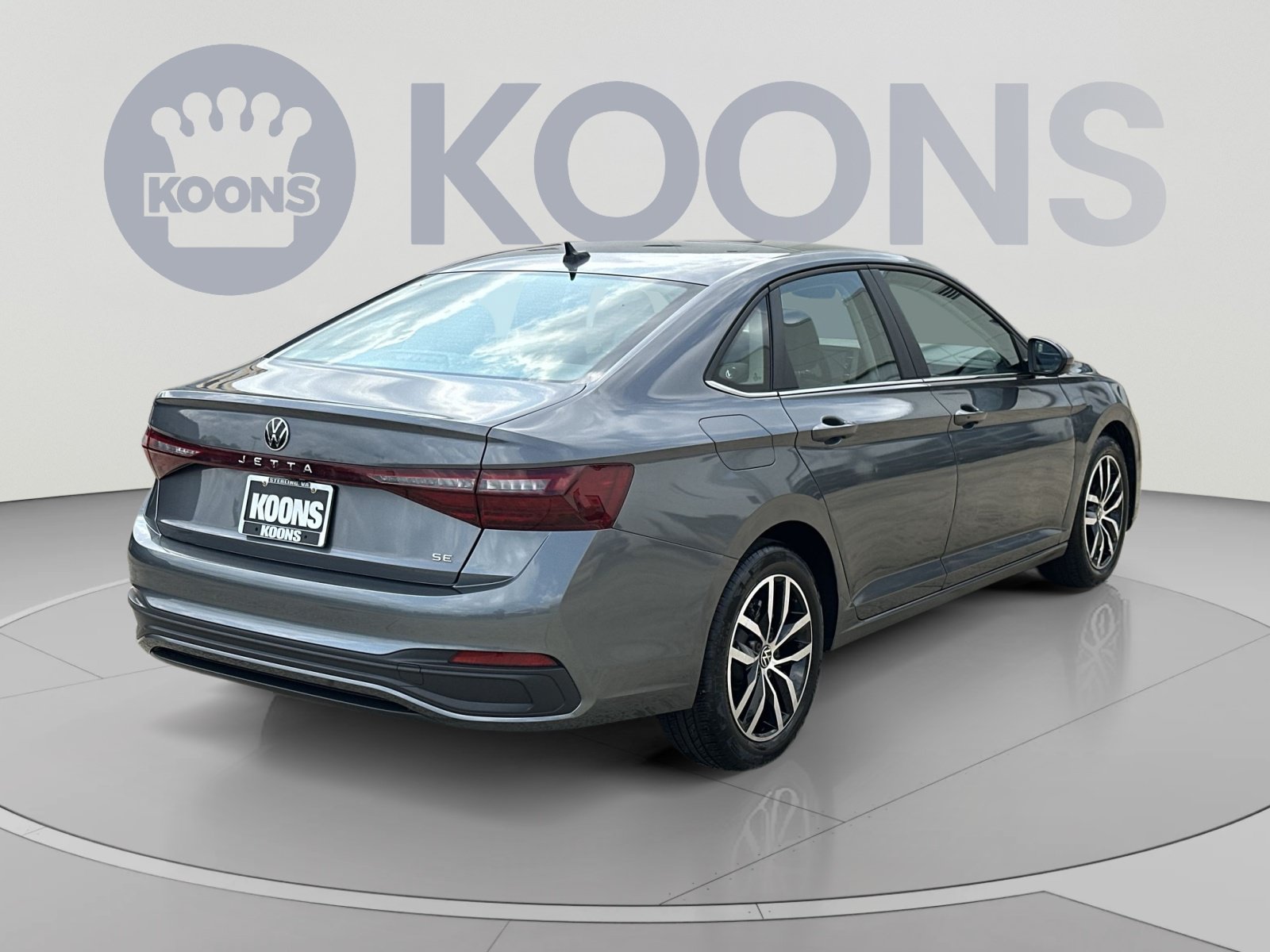 Used 2025 Volkswagen Jetta SE FWD image 16
