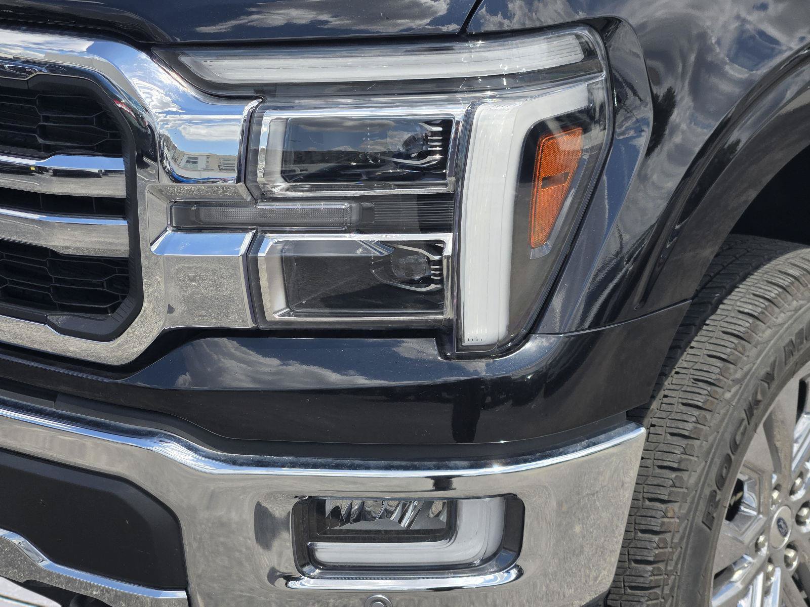 Certified 2024 Ford F150 Lariat AWD/4WD image 17