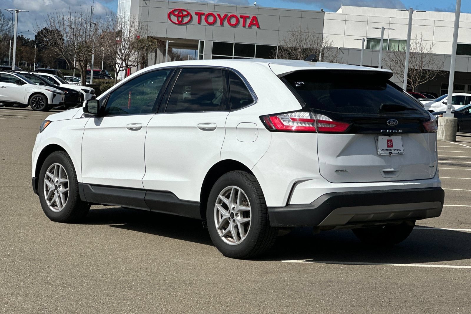 Certified 2024 Ford Edge SEL AWD/4WD image 5