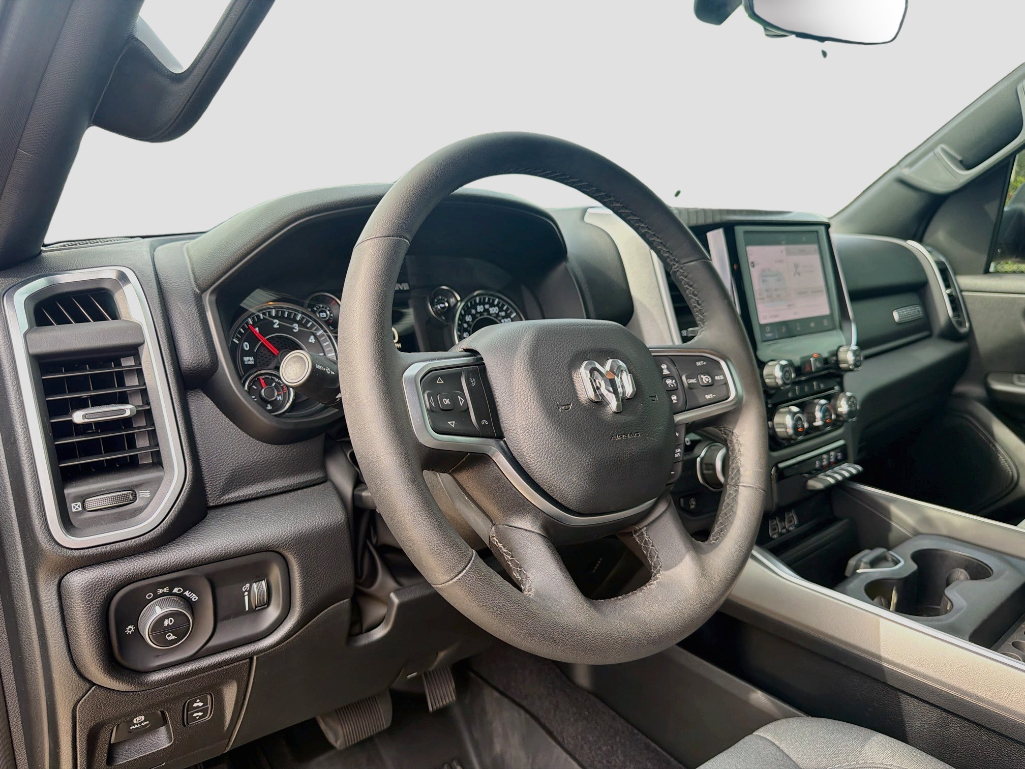 Used 2025 RAM 1500 Big Horn RWD image 9