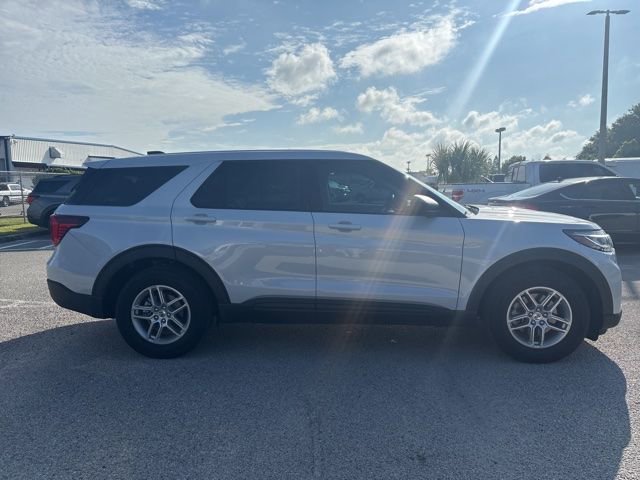 Certified 2026 Ford Explorer Active RWD image 4