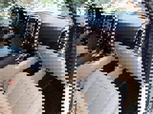 Certified 2019 Ford F150 Lariat w/ Equipment Group 502A Luxury image 18