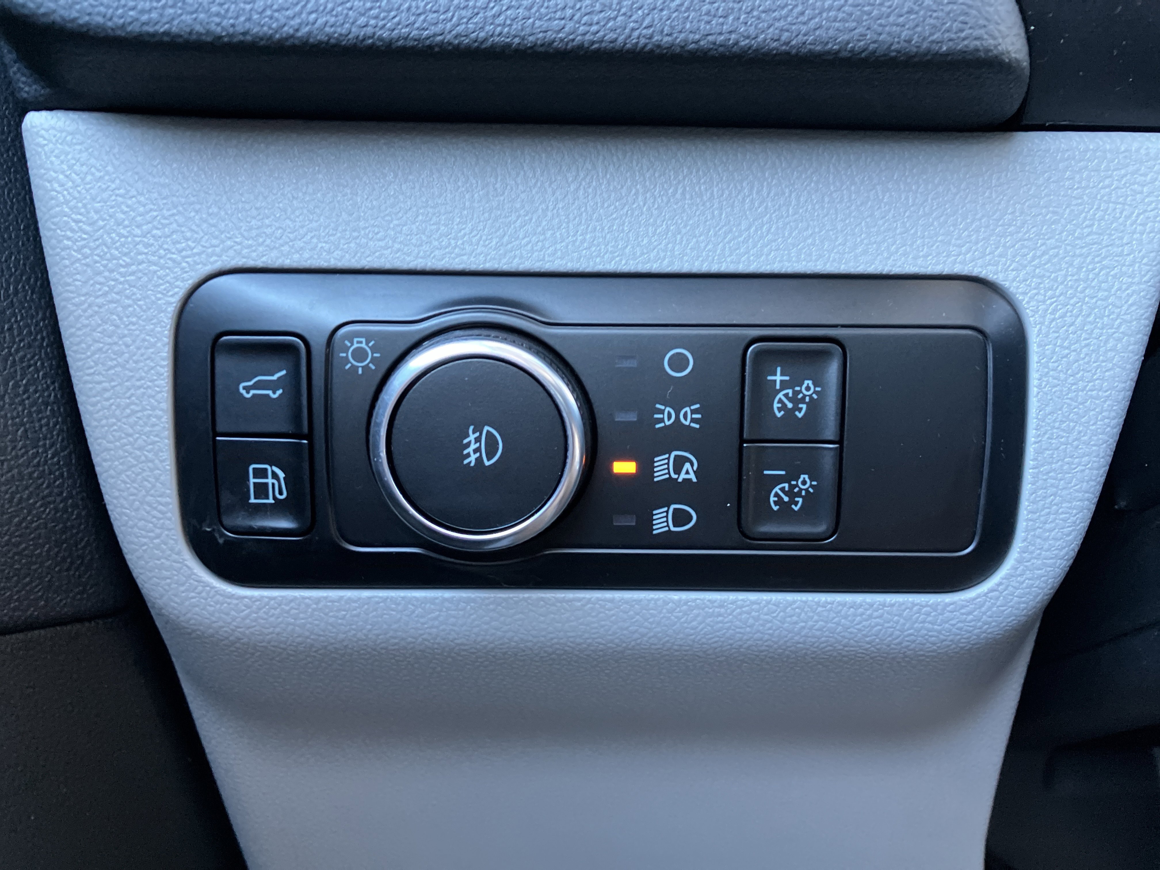 Certified 2024 Ford Escape Platinum image 37