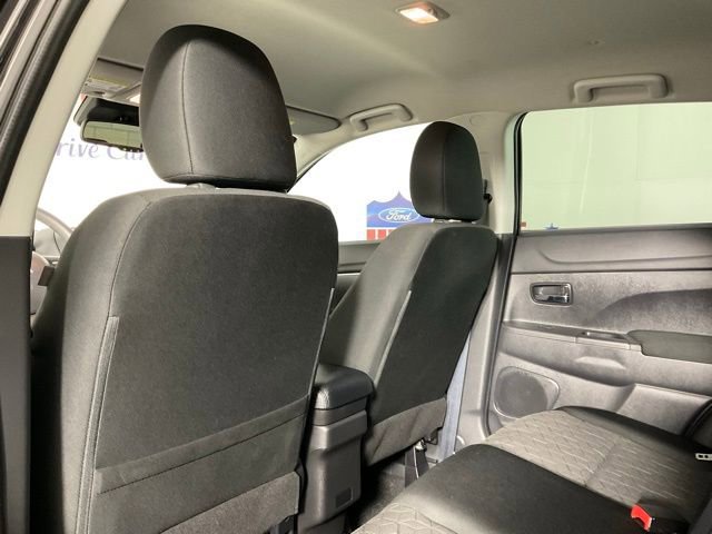 Used 2023 Mitsubishi Outlander Sport ES image 14