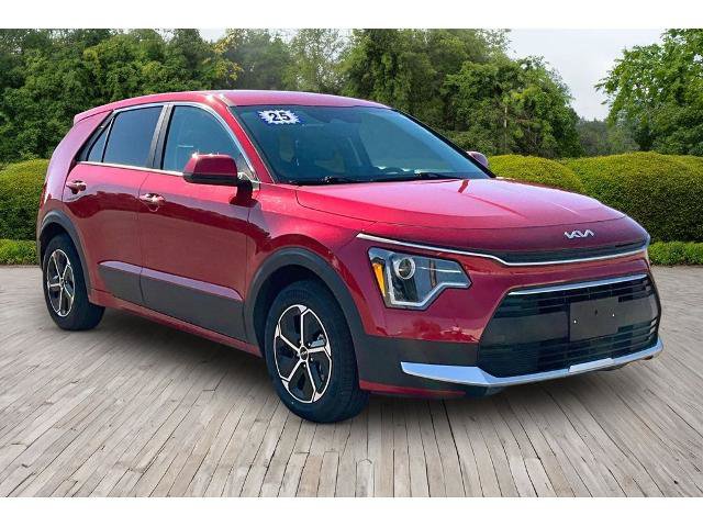 Used 2025 Kia Niro LX FWD image 3