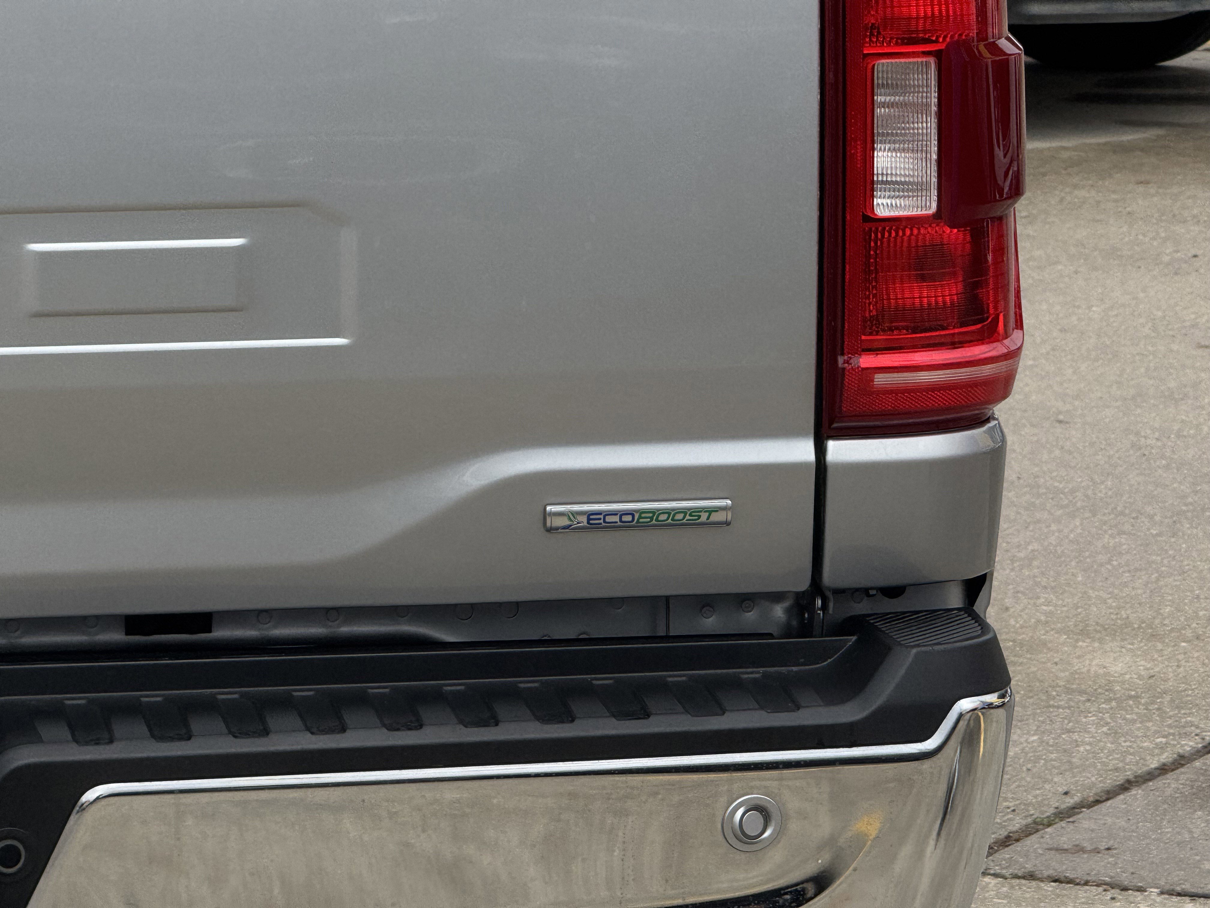 Certified 2022 Ford F150 XLT w/ Equipment Group 302A High image 9