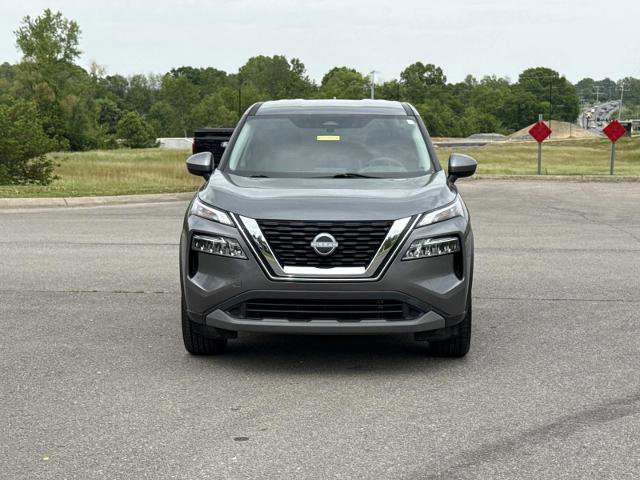 Used 2023 Nissan Rogue SV AWD/4WD image 3