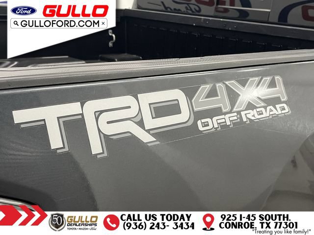 Used 2022 Toyota Tacoma TRD Off-Road w/ Technology Package AWD/4WD image 31