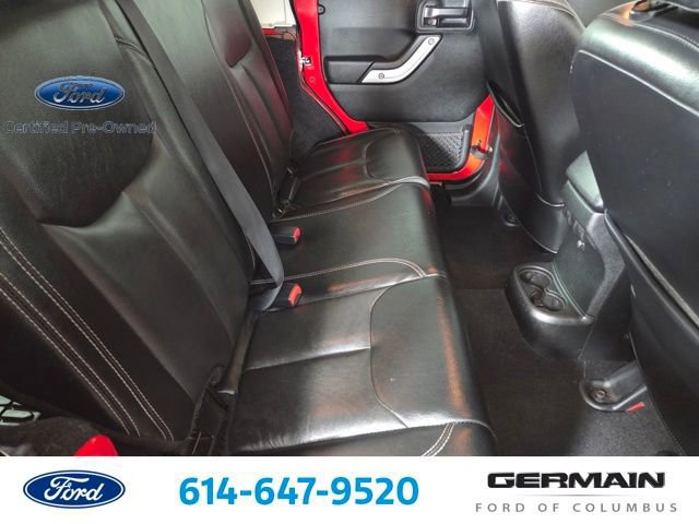 Used 2017 Jeep Wrangler Unlimited Rubicon w/ Connectivity Group AWD/4WD image 22