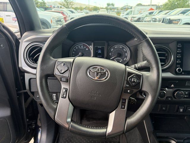 Used 2021 Toyota Tacoma TRD Sport AWD/4WD image 9