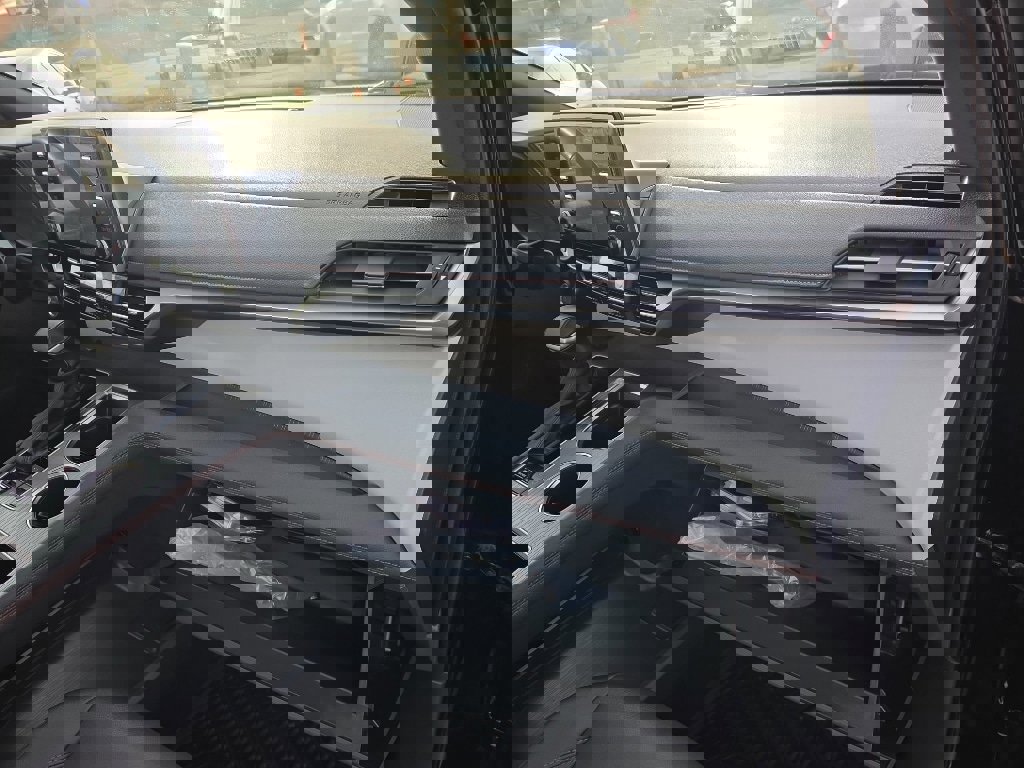 Used 2024 Toyota Sienna XSE image 32