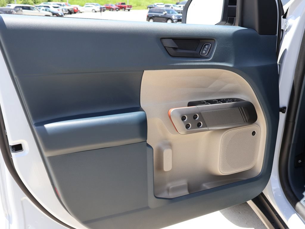 Certified 2025 Ford Maverick Lariat AWD/4WD image 21