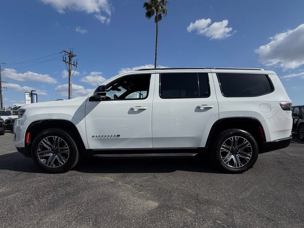 Used 2024 Jeep Wagoneer Series II w/ Flexible Seating Group RWD image 6