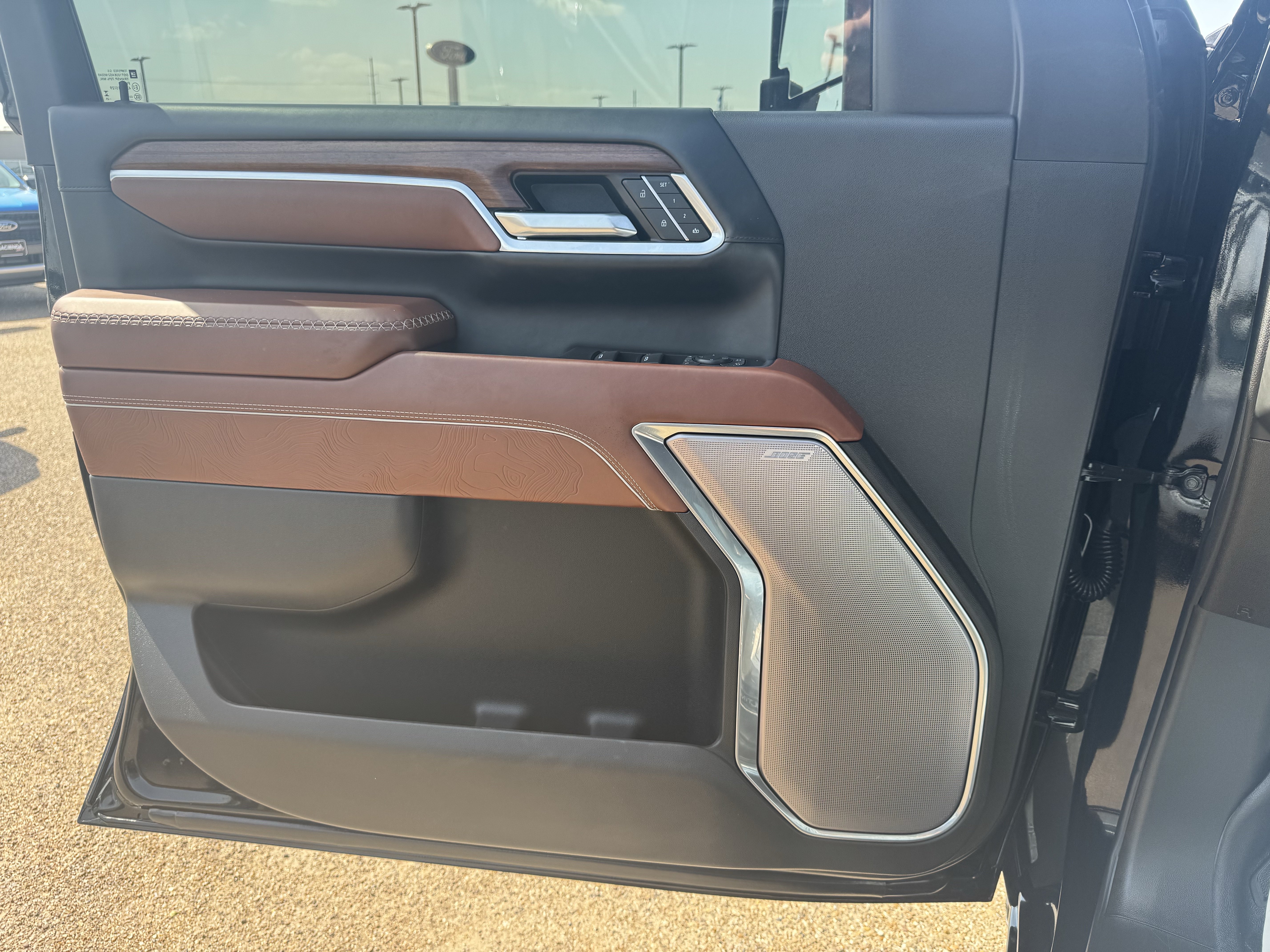 Used 2025 GMC Sierra 2500 Denali Ultimate AWD/4WD image 19