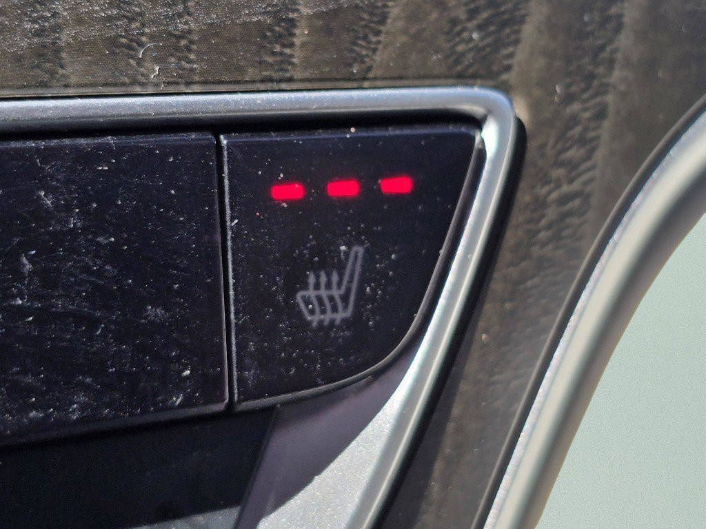 Used 2018 Honda Accord EX image 10