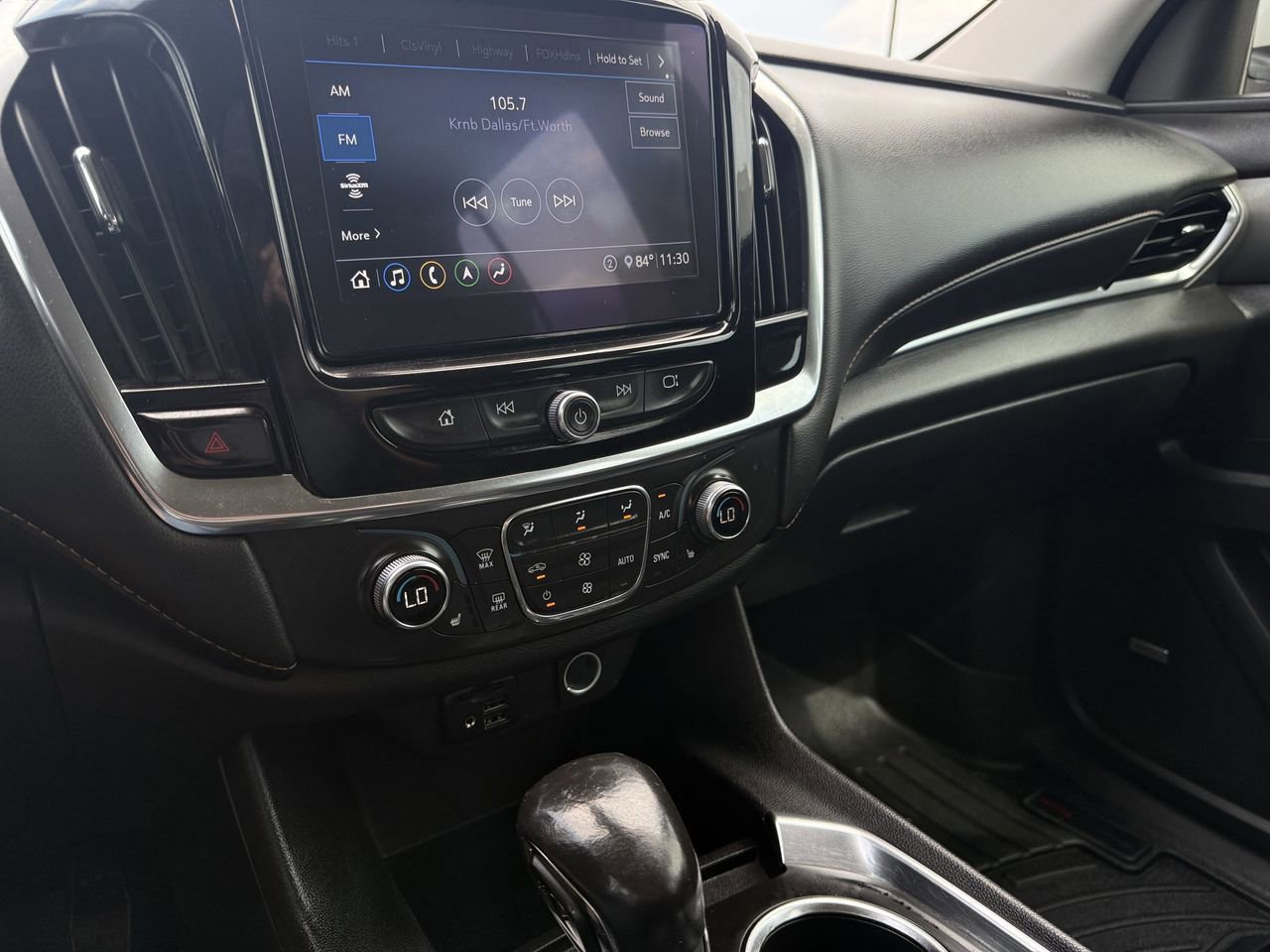 Used 2021 Chevrolet Traverse RS image 16