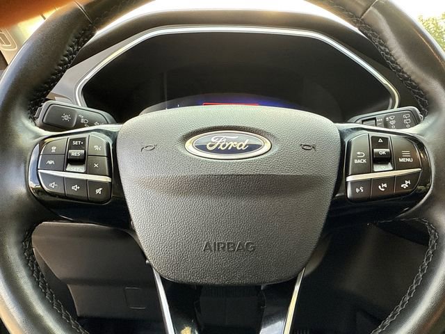 Certified 2022 Ford Escape Titanium FWD image 31