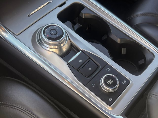 Certified 2022 Ford Explorer Platinum w/ Equipment Group 601A image 25