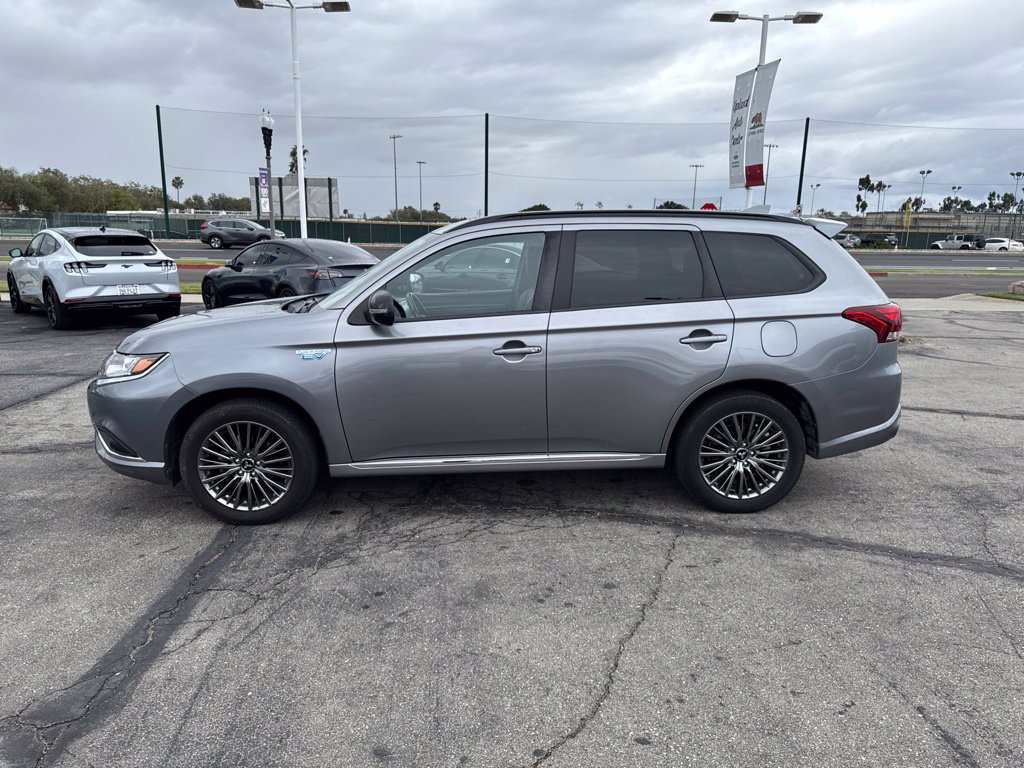 Used 2021 Mitsubishi Outlander LE AWD/4WD image 5