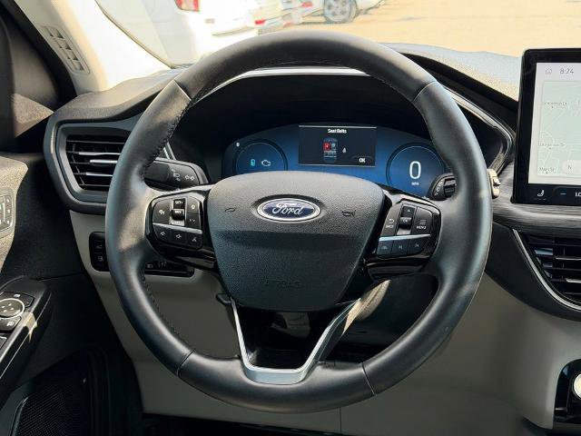 Certified 2023 Ford Escape Platinum AWD/4WD image 18