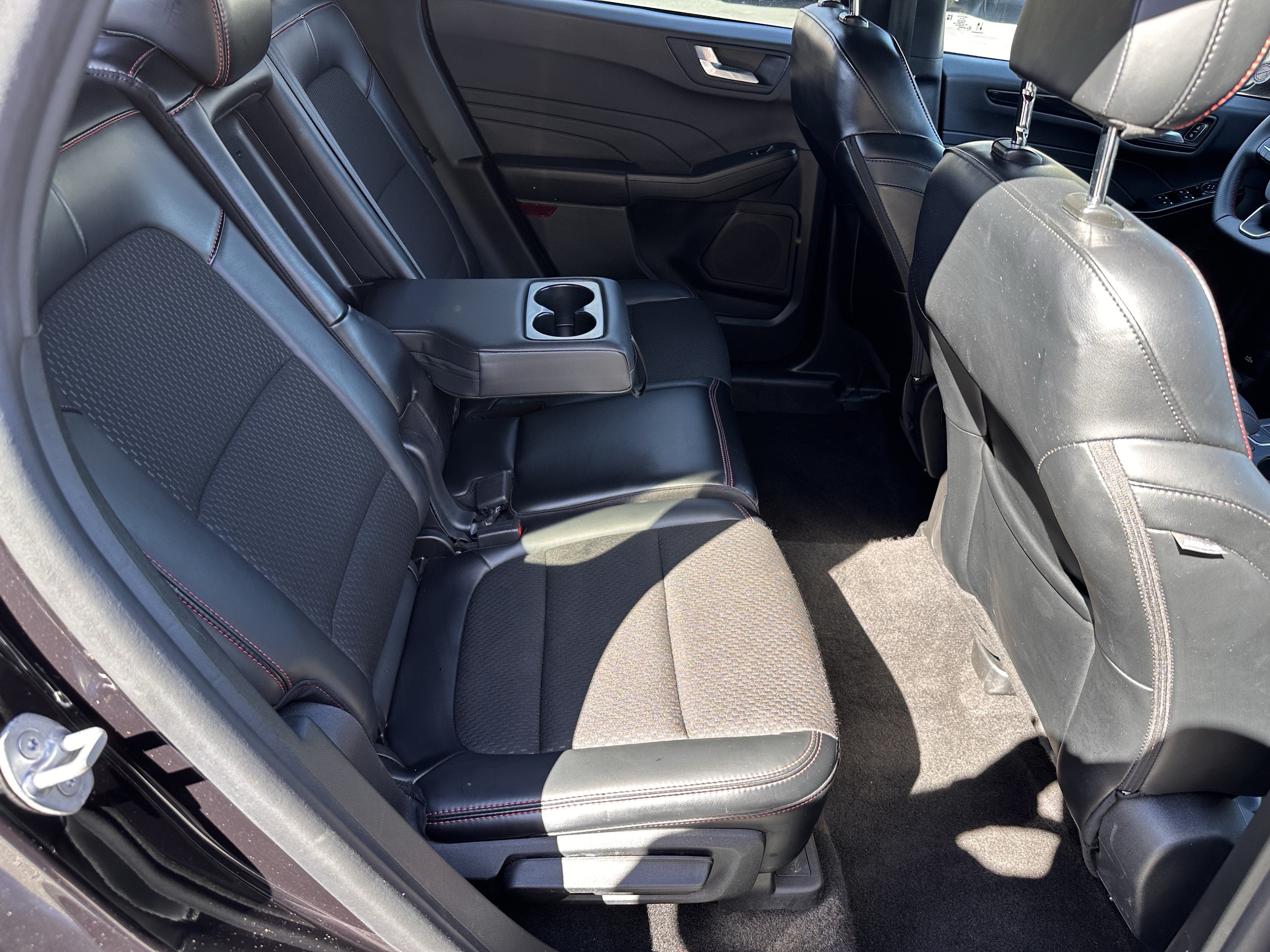 Certified 2025 Ford Escape ST-Line FWD image 16