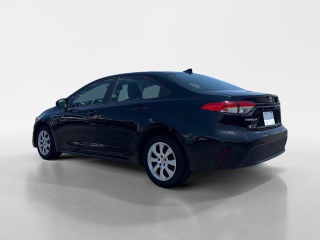 Used 2023 Toyota Corolla LE FWD image 3