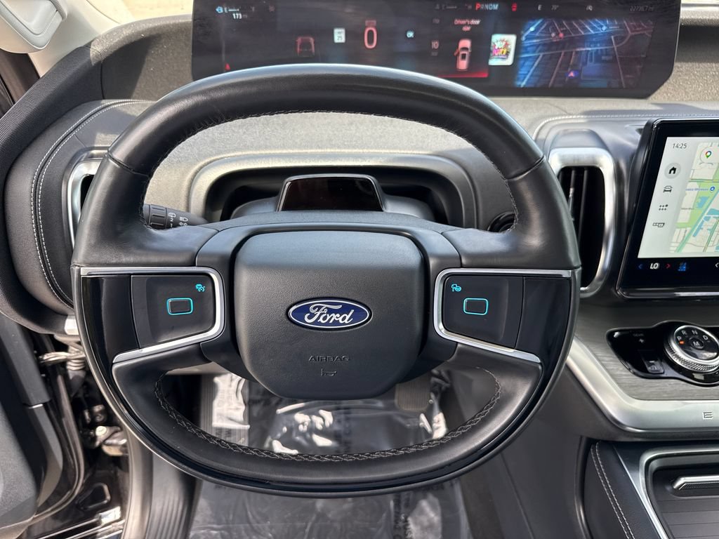 Certified 2025 Ford Expedition Max Platinum AWD/4WD image 17