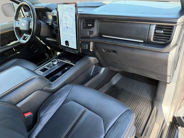 Certified 2023 Ford Expedition Platinum RWD image 13