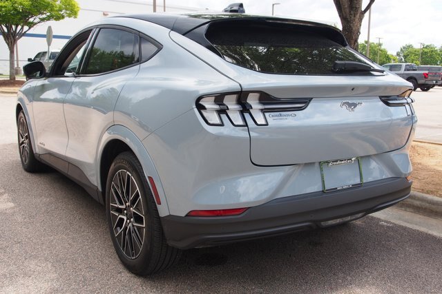 Certified 2025 Ford Mustang Mach-E Premium AWD/4WD image 5