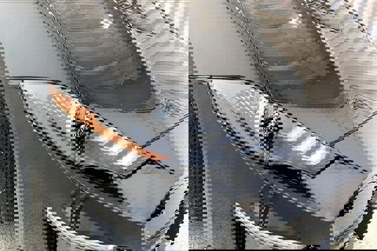 Certified 2022 Ford Mustang GT Premium w/ Black Accent Package image 29