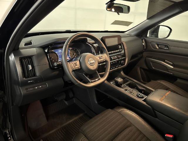 Used 2025 Nissan Pathfinder Rock Creek AWD/4WD image 4