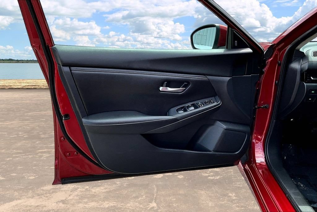 Used 2021 Nissan Sentra SV FWD image 21