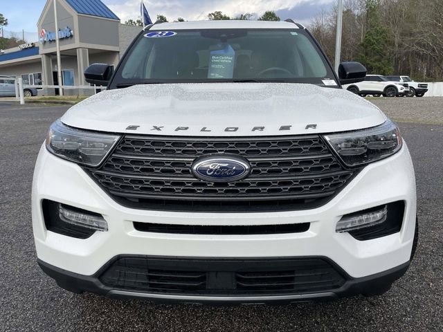 Certified 2023 Ford Explorer XLT w/ Equipment Group 202A image 8