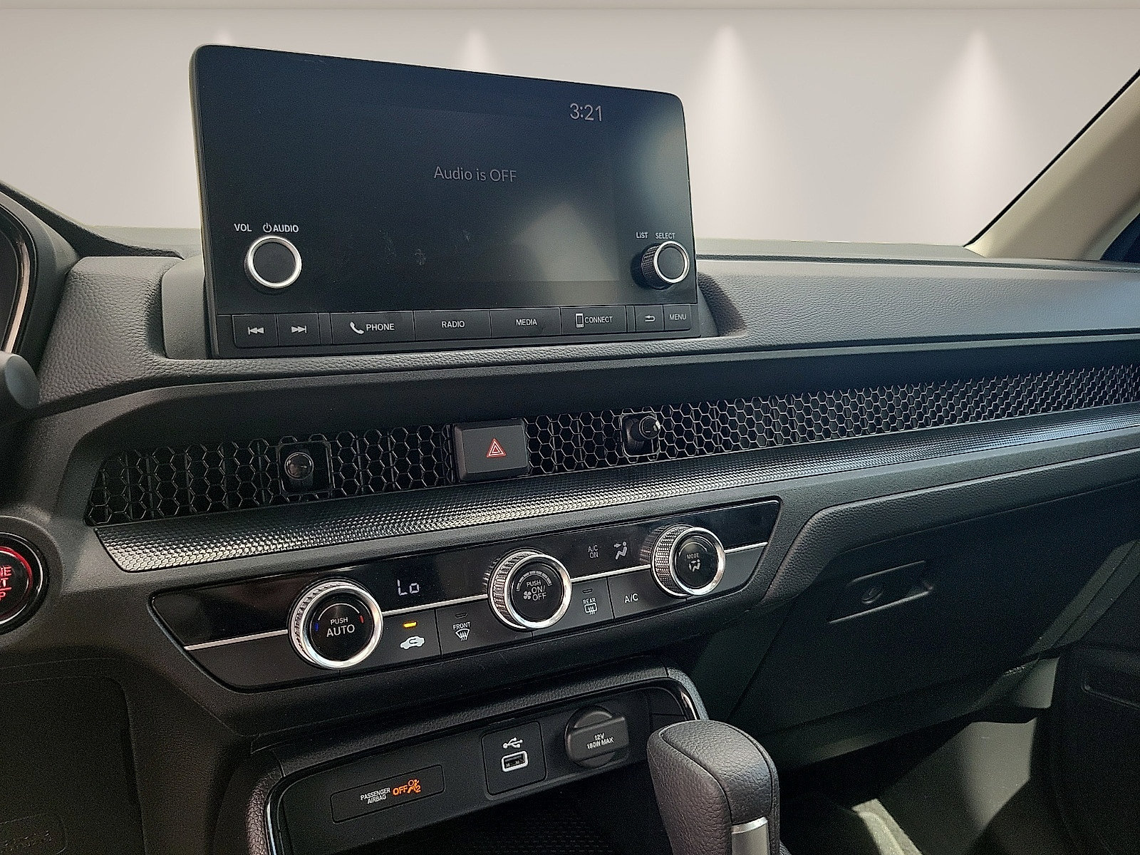 Used 2025 Honda CR-V LX image 19