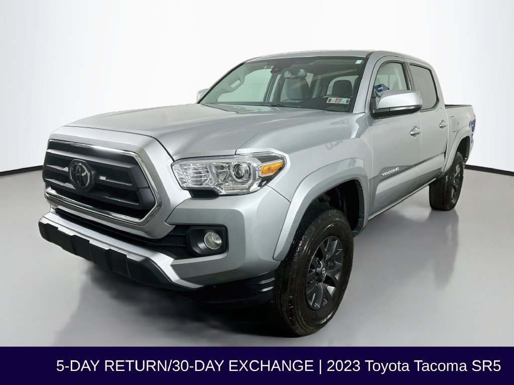 Used 2023 Toyota Tacoma SR5 AWD/4WD image 4