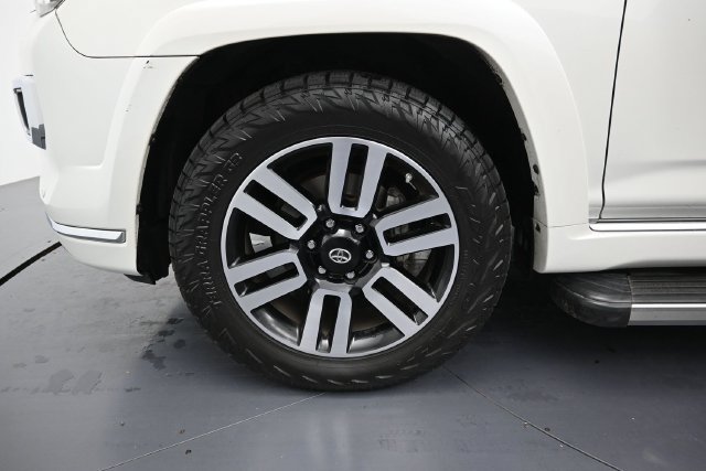 Used 2018 Toyota 4Runner Limited RWD image 9
