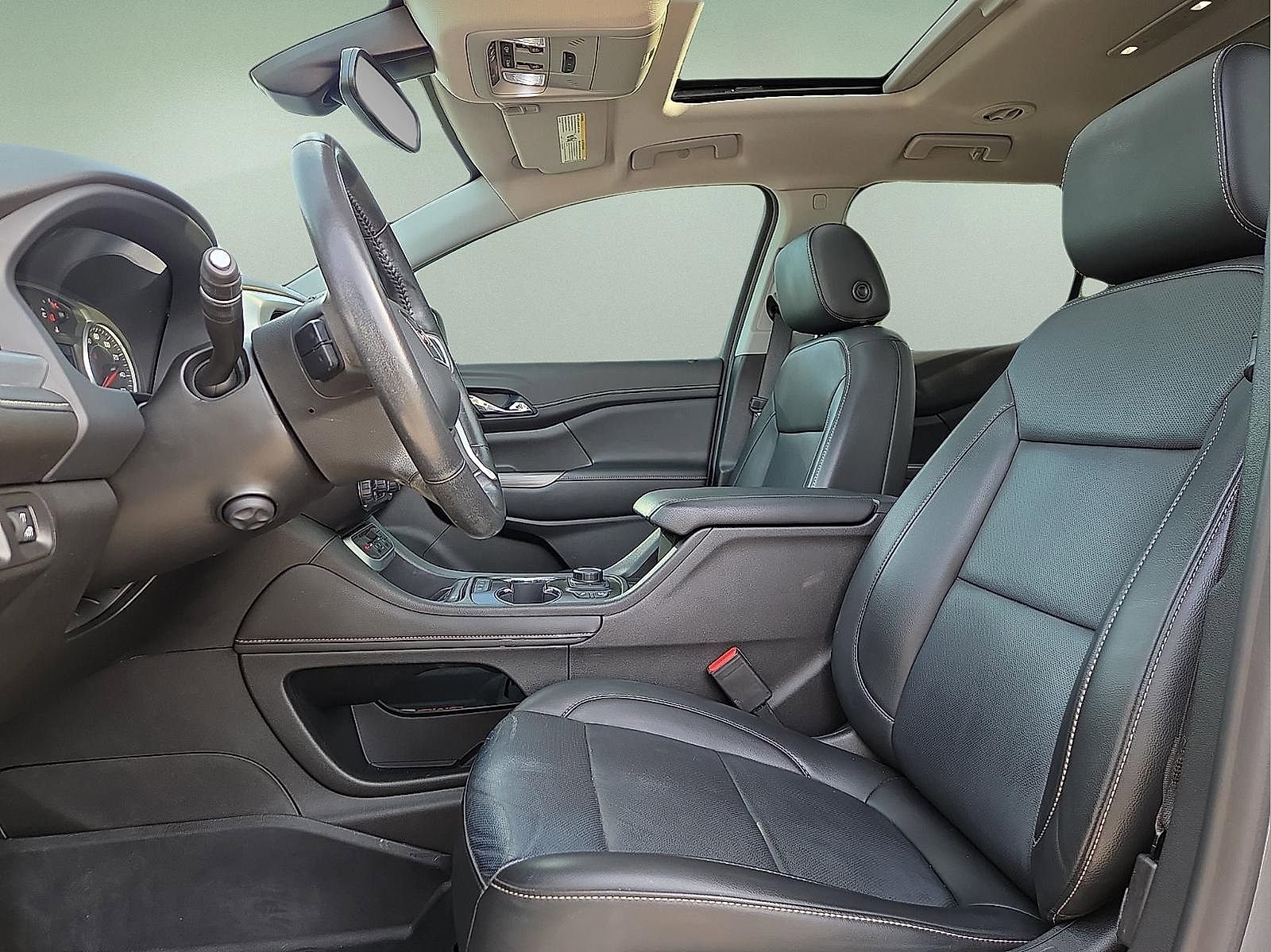 Used 2021 GMC Acadia SLT w/ Premium Package FWD image 15