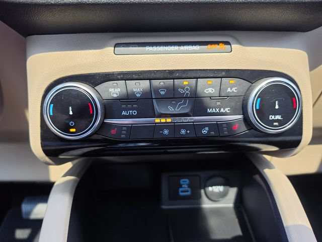 Certified 2022 Ford Escape SE w/ SE Sport Appearance Package AWD/4WD image 25