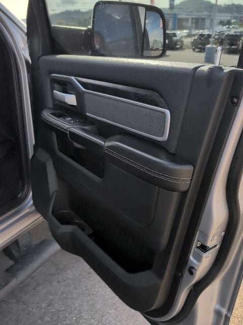 Used 2022 RAM 2500 Big Horn w/ Night Edition AWD/4WD image 17