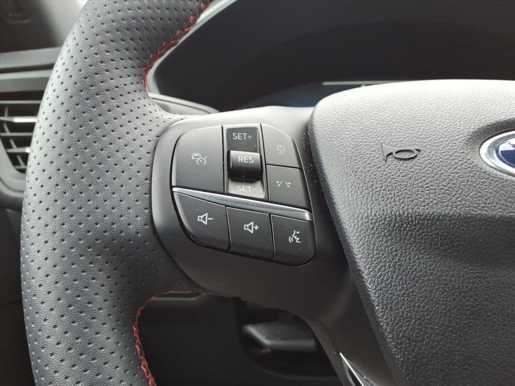 Certified 2023 Ford Escape ST-Line Select w/ Tech Pack #2 image 16