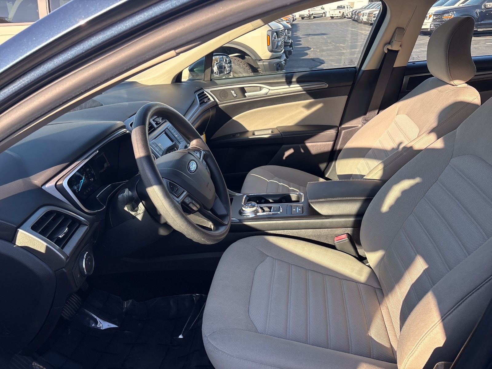 Certified 2018 Ford Fusion S FWD image 13