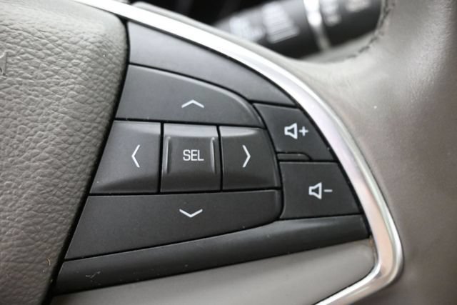 Used 2017 Cadillac XT5 Premium Luxury FWD image 18