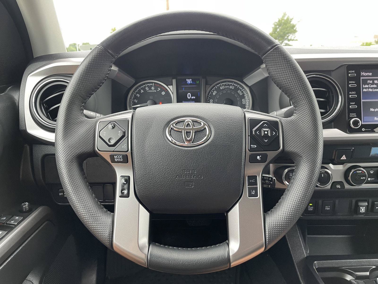 Used 2023 Toyota Tacoma SR5 w/ Technology Package AWD/4WD image 12